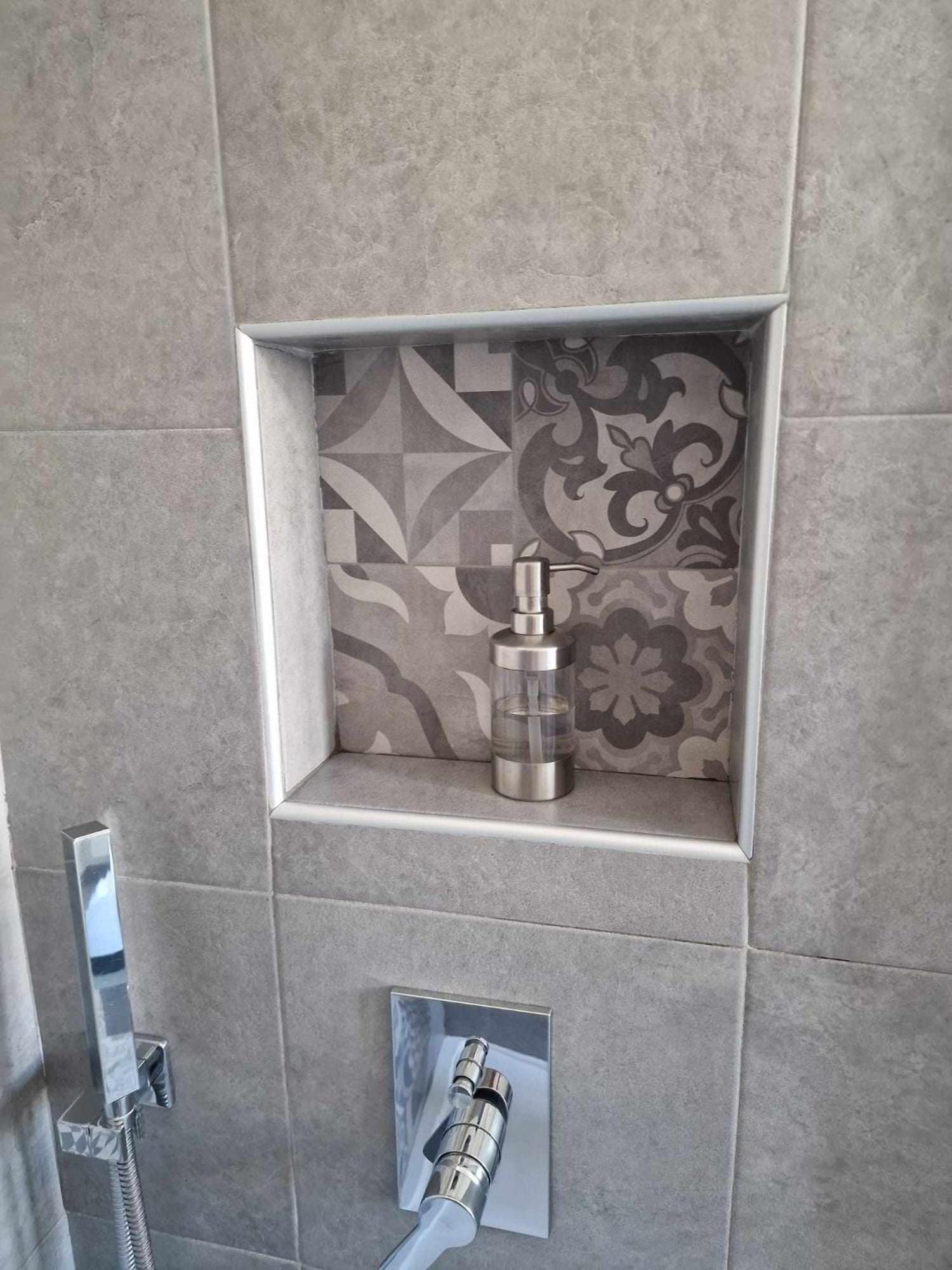 Corte Del Fuin Seregno Bilik gambar